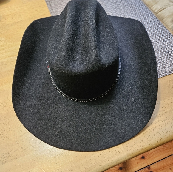 Justin Felt Cowboy Hat - Picture 3 of 4